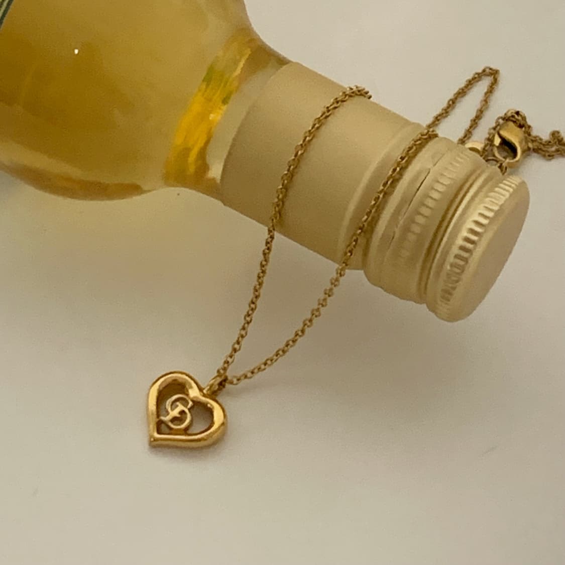 정품 디올 하트 로고 목걸이 상품이미지1