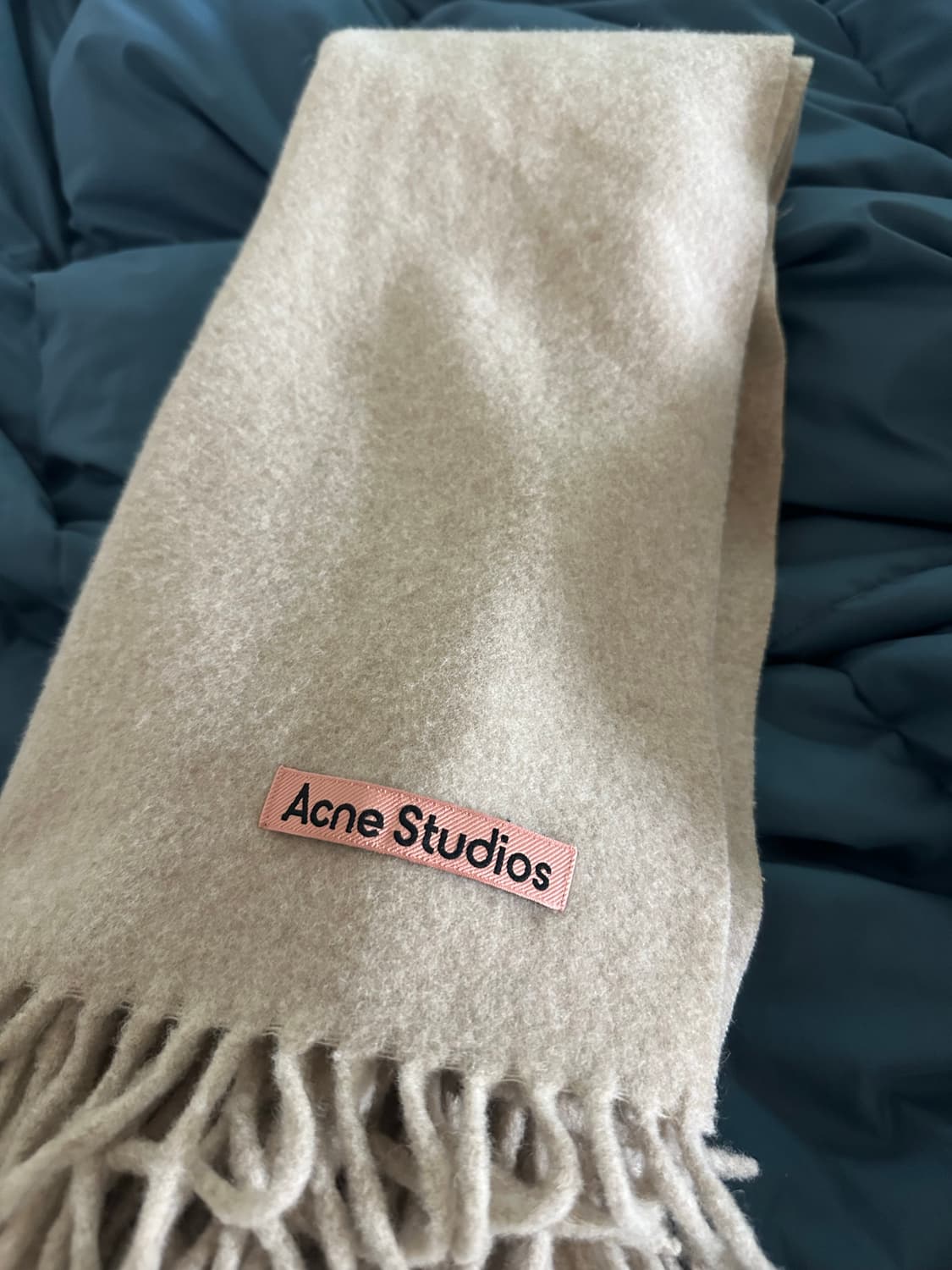 아크네 머플러 200*70 상품이미지1