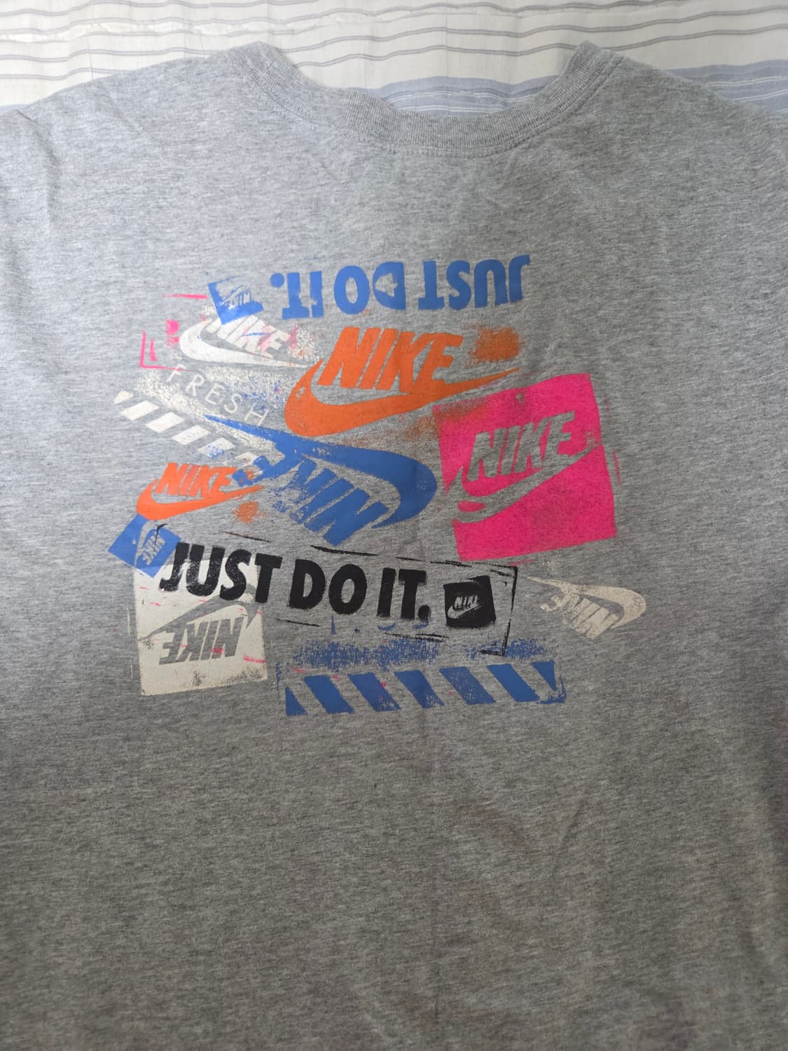 나이키 그레이 반팔티 상품이미지4