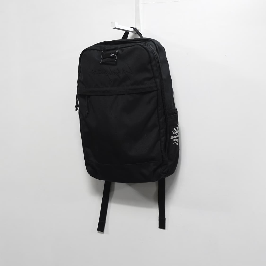 요지야마모토 x 뉴에라 엠브로이더리 헤드웨어 클립 유틸리티 백팩  상품이미지3