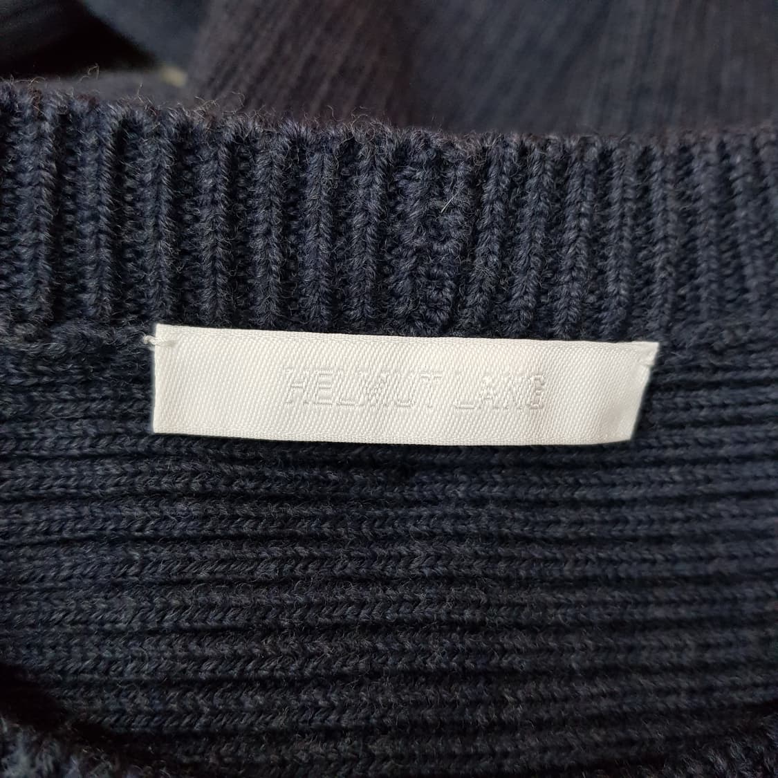 헬무트랭 네이비 드레이프 언밸런스 니트 S사이즈 상품이미지7