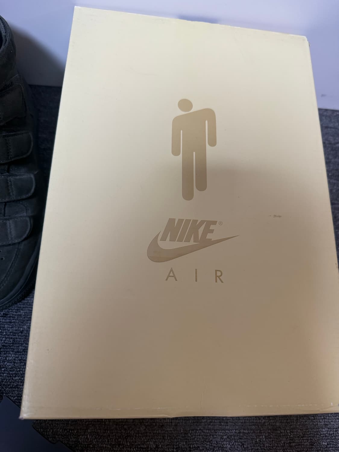 나이키 x 빌리 아일리시 에어포스1 하이 세쿼이아 / 크림 보증서 포함 상품이미지4