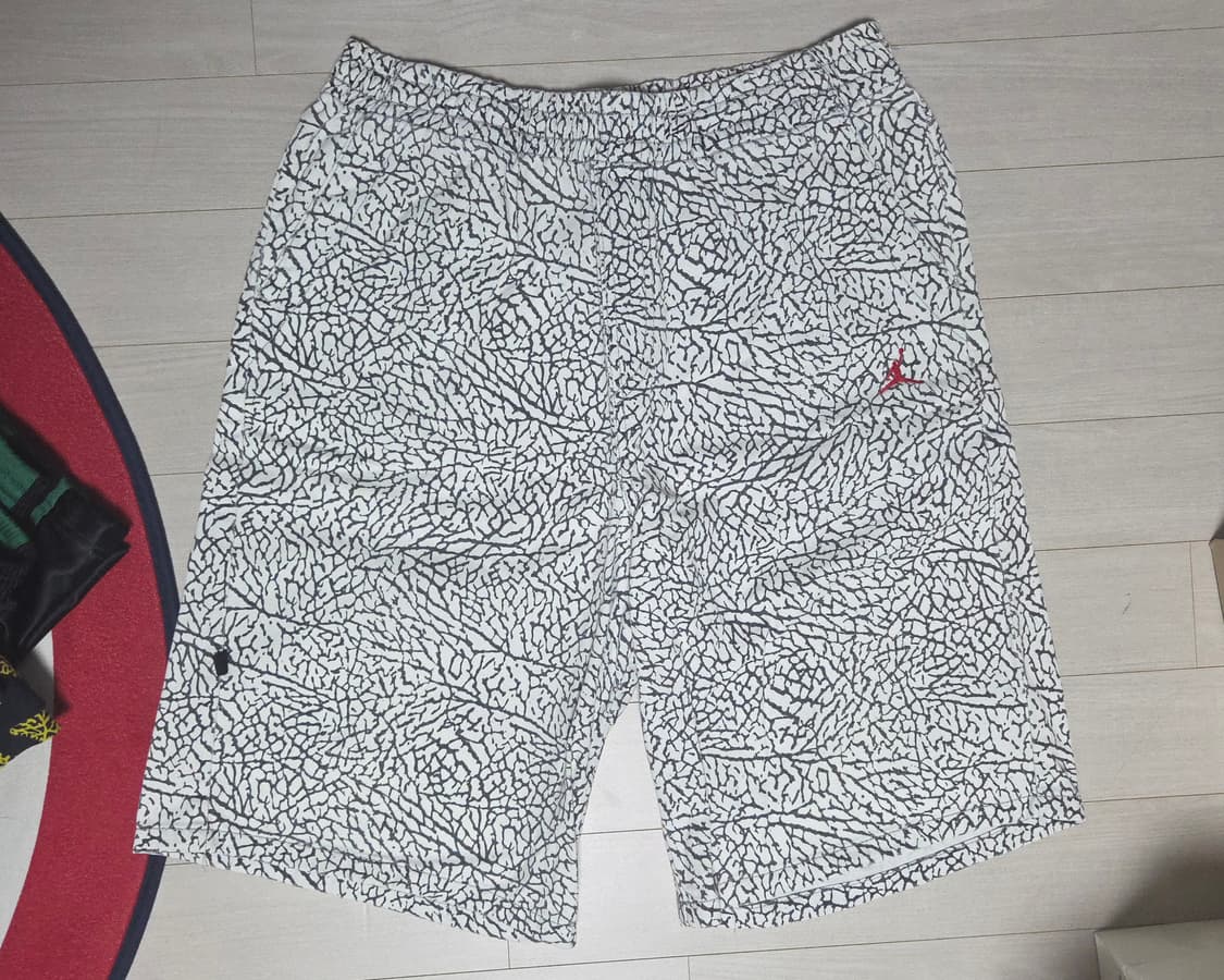 [us XL] 나이키 조던 코끼리패턴 반바지 쇼츠 상품이미지1
