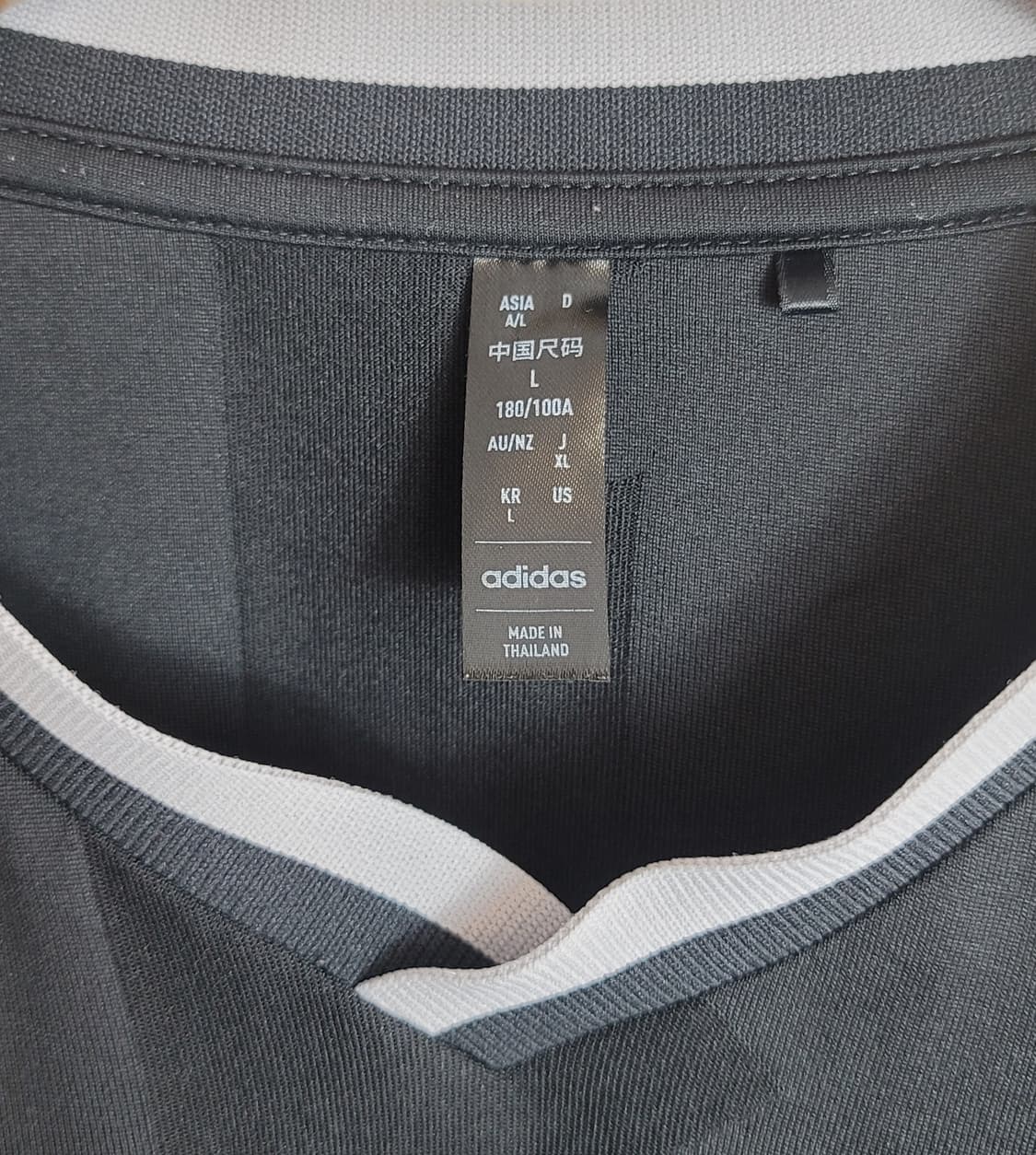 아디다스 티로 컷 3S 자카드 블록코어 긴팔 티 판매 상품이미지5