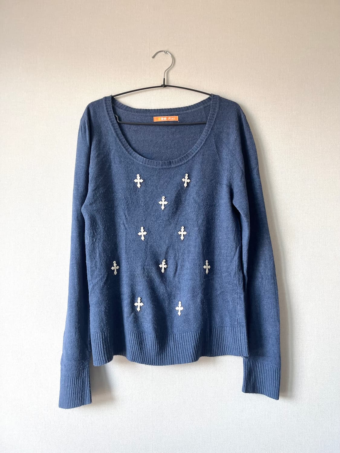 FINT 크로스 니트 상품이미지2