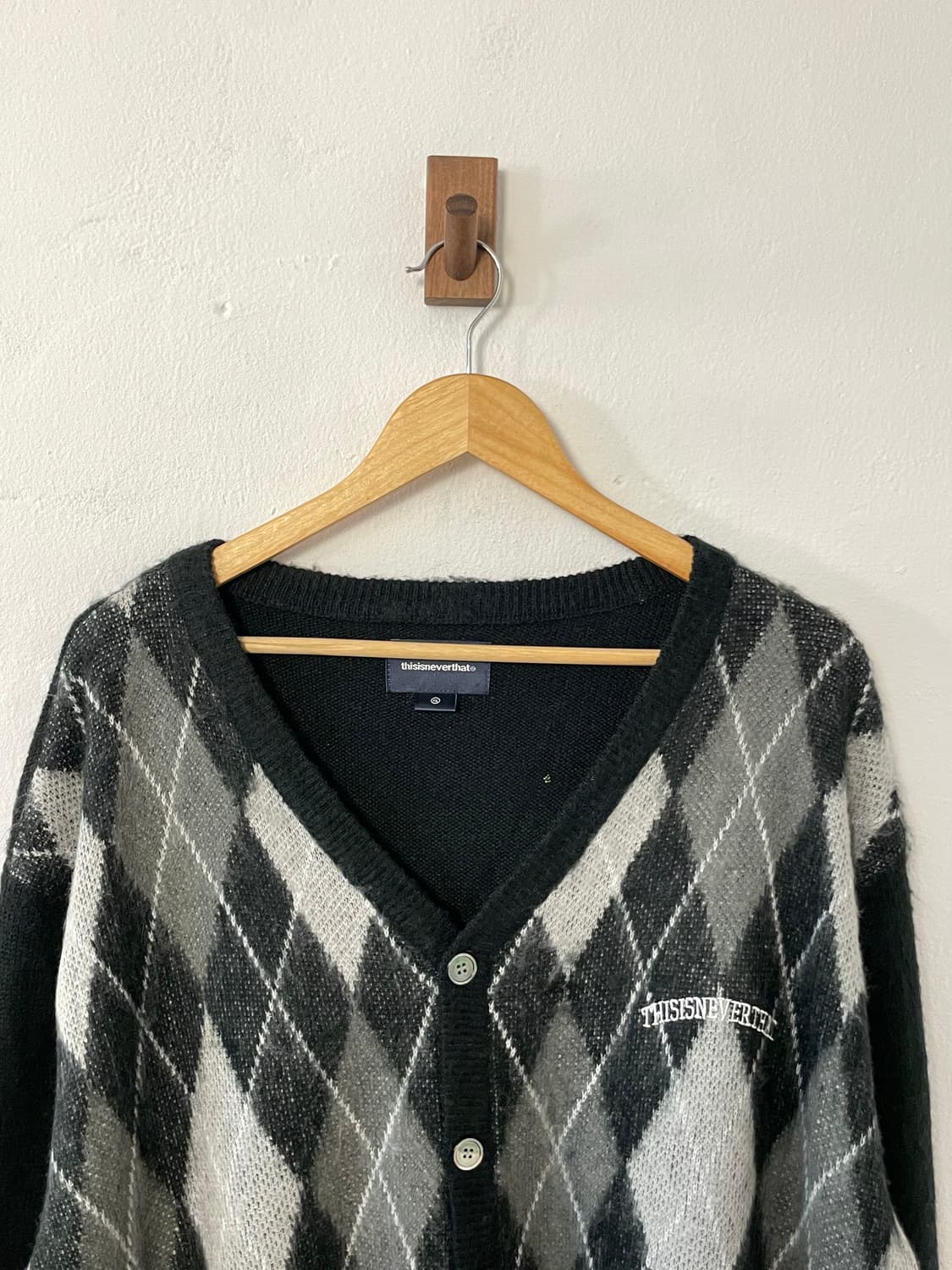 디스이즈네버댓 버튼 가디건  상품이미지2