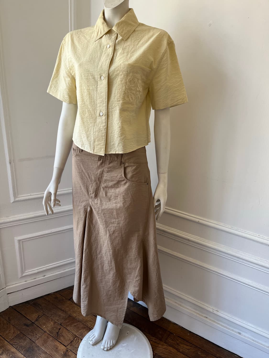 로에베 여름용 자수로고 셔츠+컷치마 loewe 상품이미지2