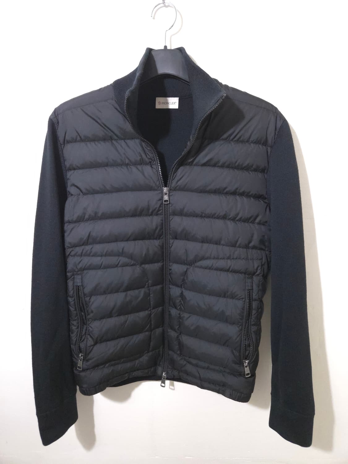 [새상품급, 22Fw] 몽클레어 김현우 니트패딩 S Size 상품이미지1