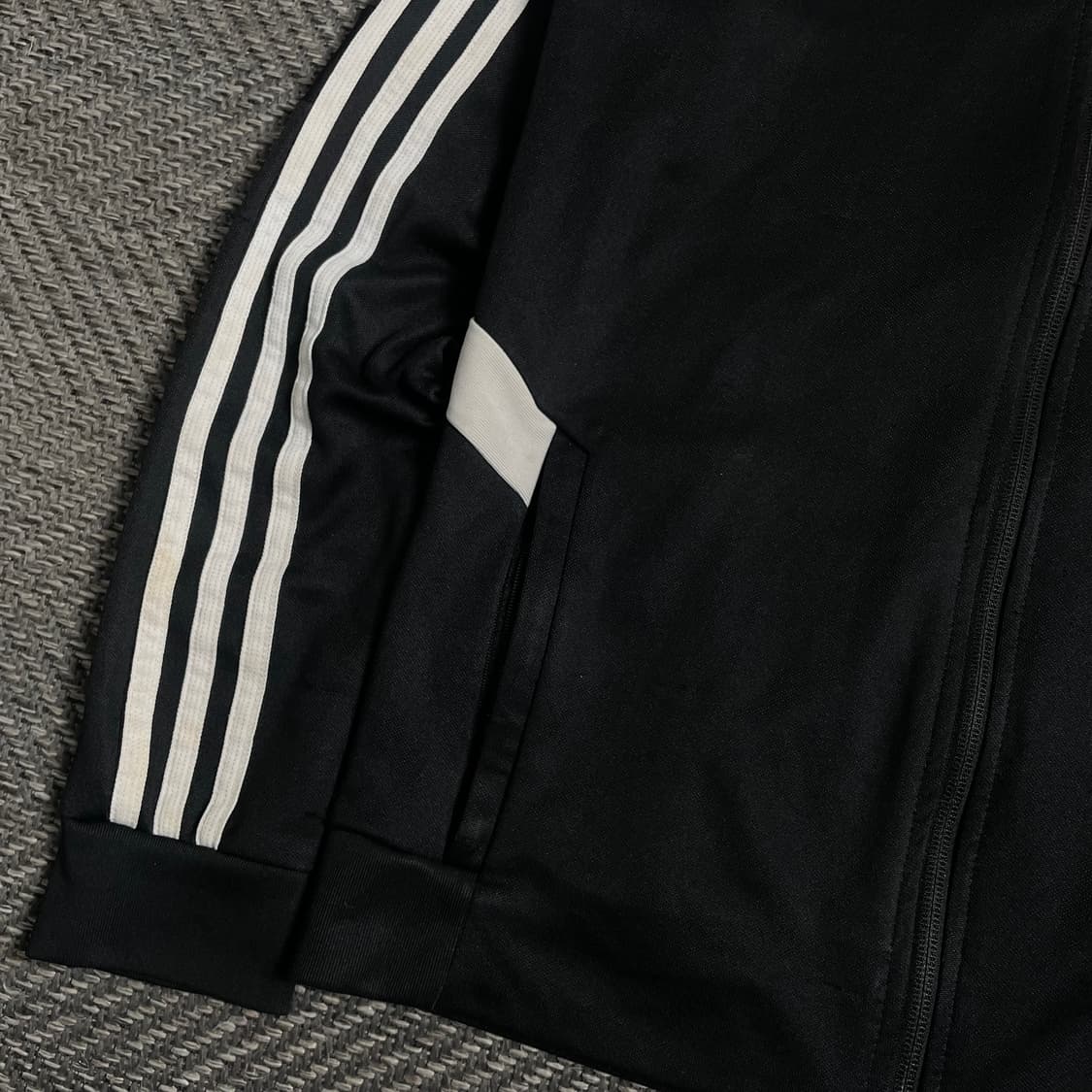 아디다스 에센셜 트랙탑 블랙 져지o 4926 상품이미지3