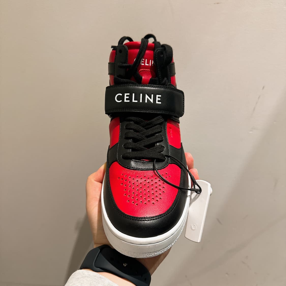 셀린느 남성 브레드 벨크로 하이탑 스니커즈 70% 상품이미지1