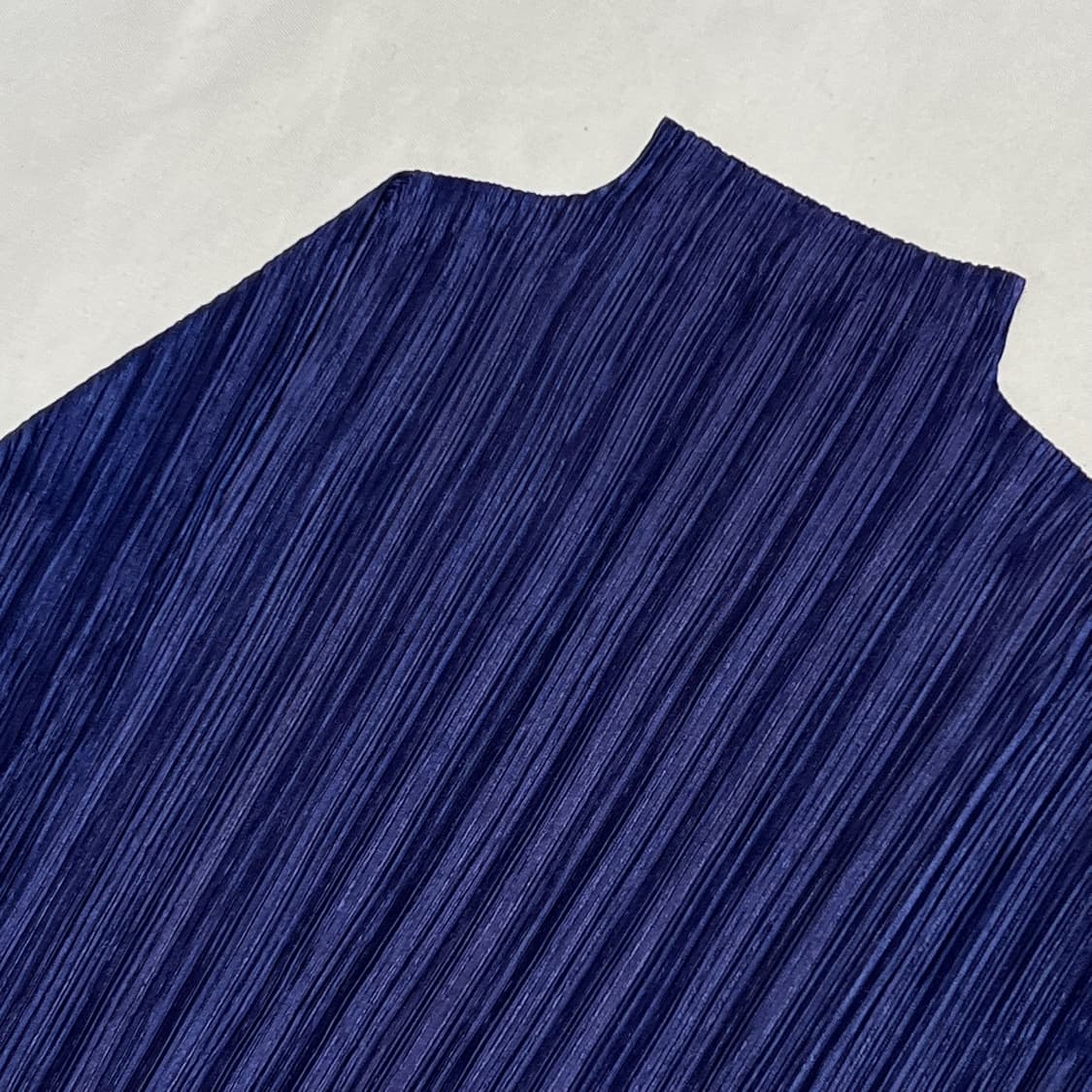 이세이미야케 여성용 플리츠플리즈 퍼플 긴팔탑 상품이미지1