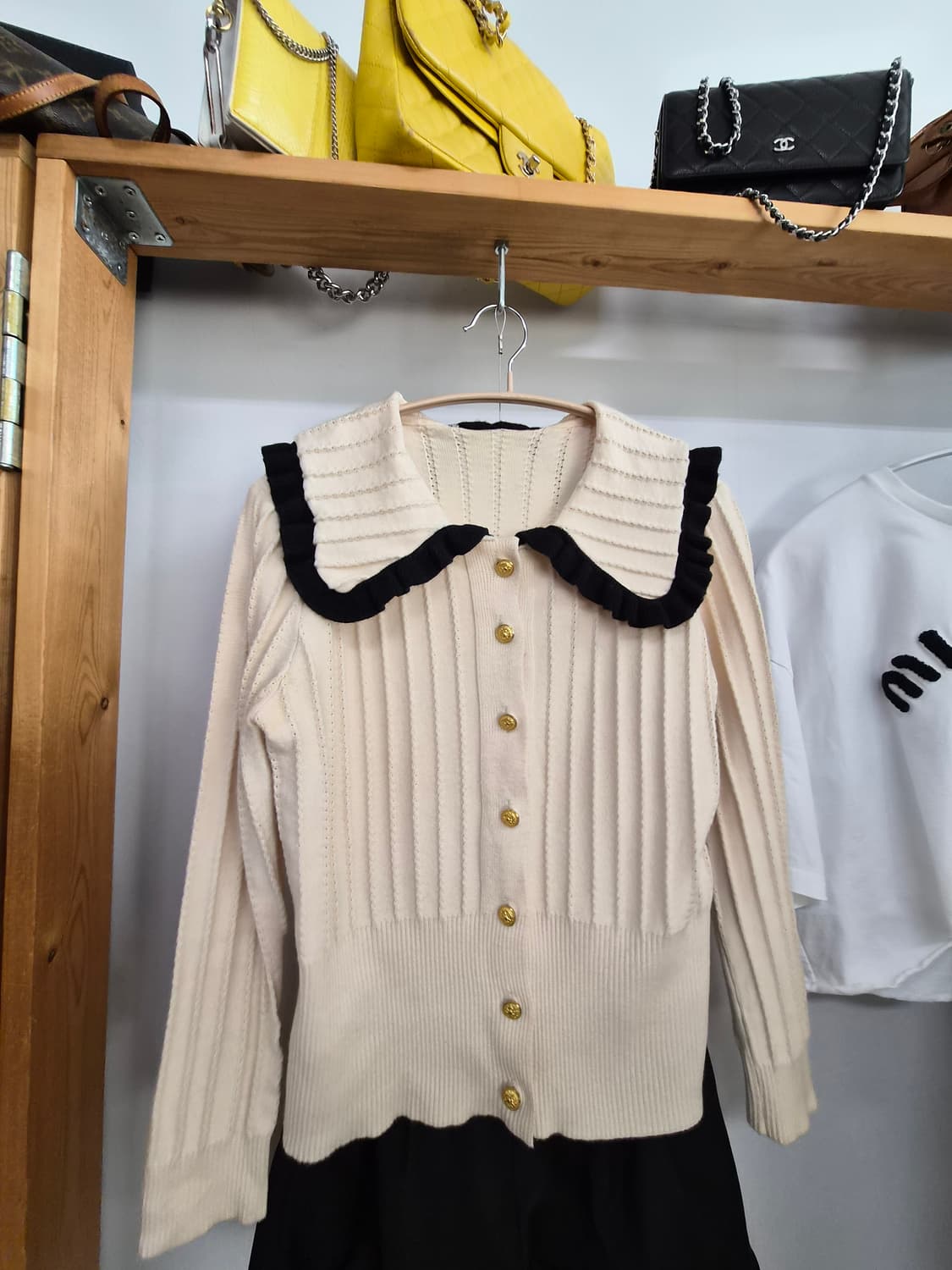 프릴 쎄일러 가디건 상품이미지3