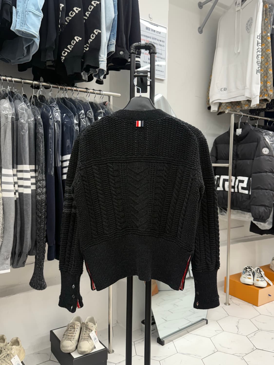 [3] 톰브라운 사선완장 아란케이블 가디건 상품이미지2