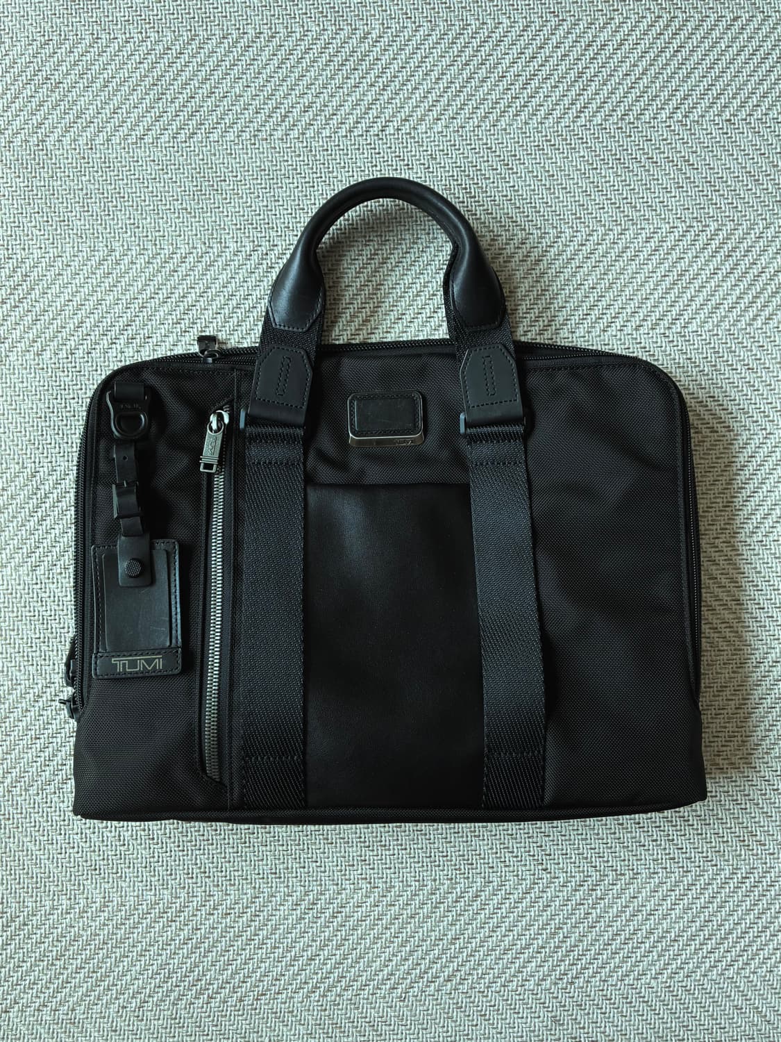 투미(TUMI) 알파 브라보 아비아노 슬림 브리프 서류가방 상품이미지1