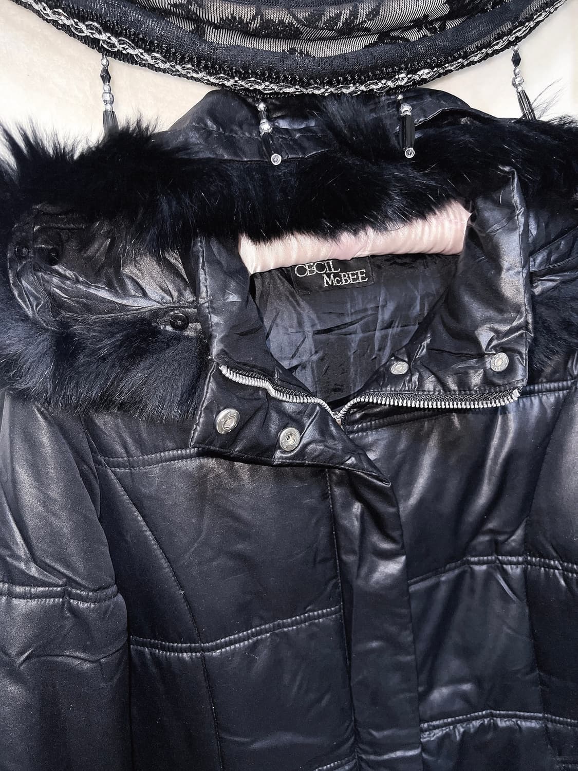세실맥비 퍼후드 경량패딩 점퍼 자켓 오네갸루 고스펑크 고딕 시부야 00s 상품이미지8