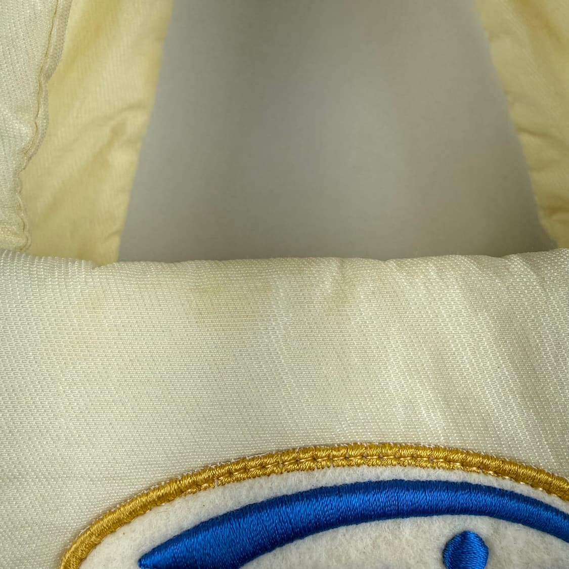 (OS) 이미스 와펜 패디드 숄더백 아이보리 상품이미지3