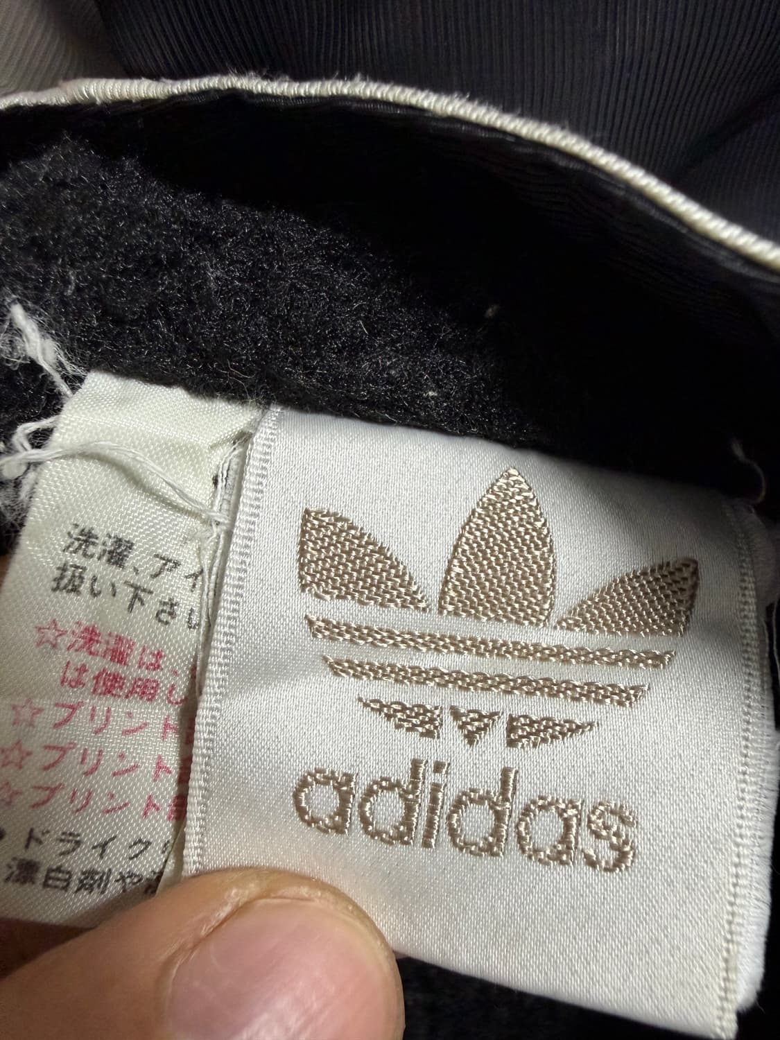 아디다스 90s 데상트 쉐르파 후드 자켓 상품이미지4