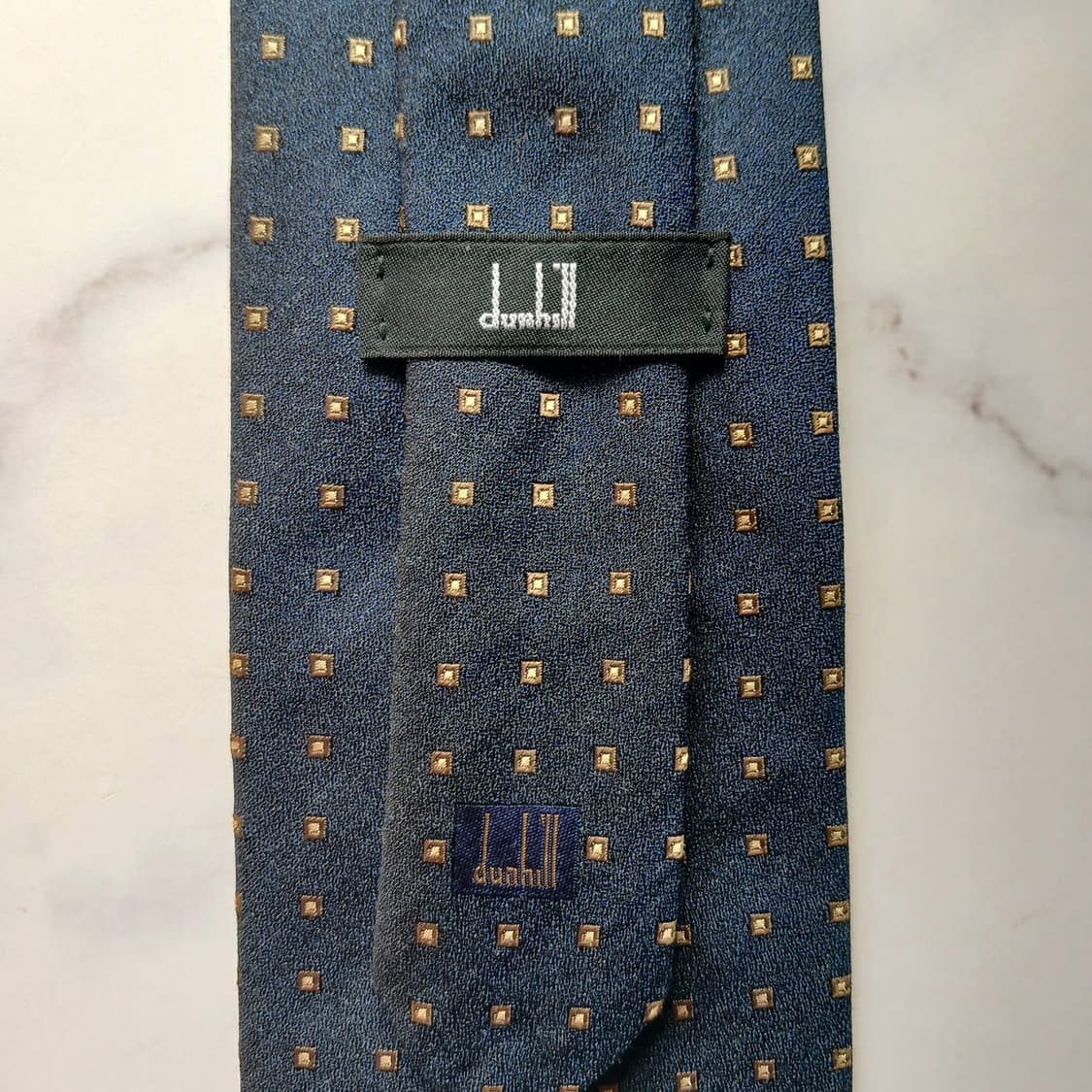 던힐 실크 네이비 패턴 넥타이 9.7cm A+등급 G25
 상품이미지8
