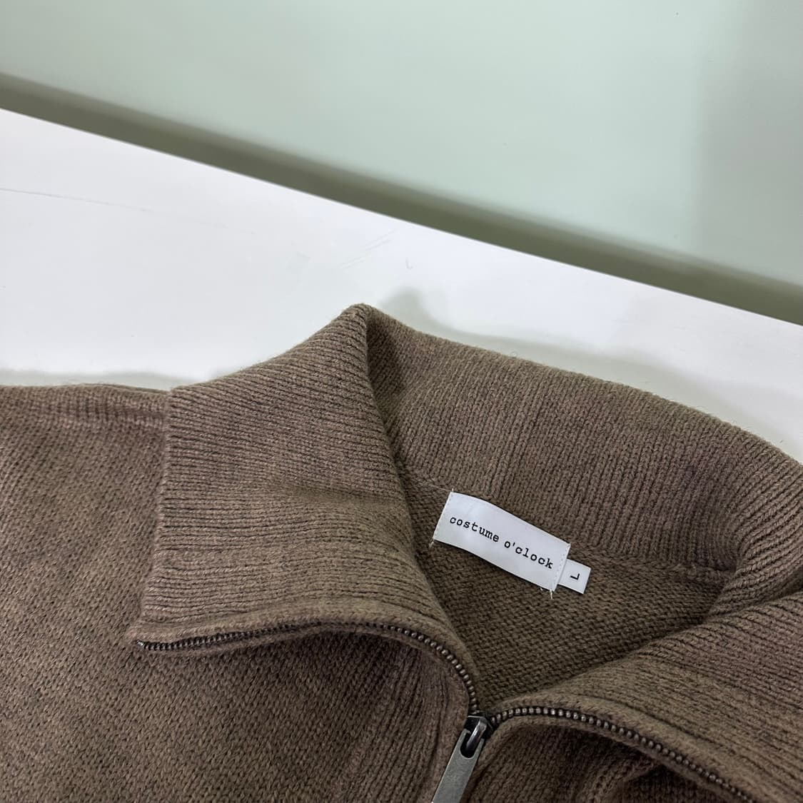 L 커스텀어클락 브라운 반집업니트 상품이미지3