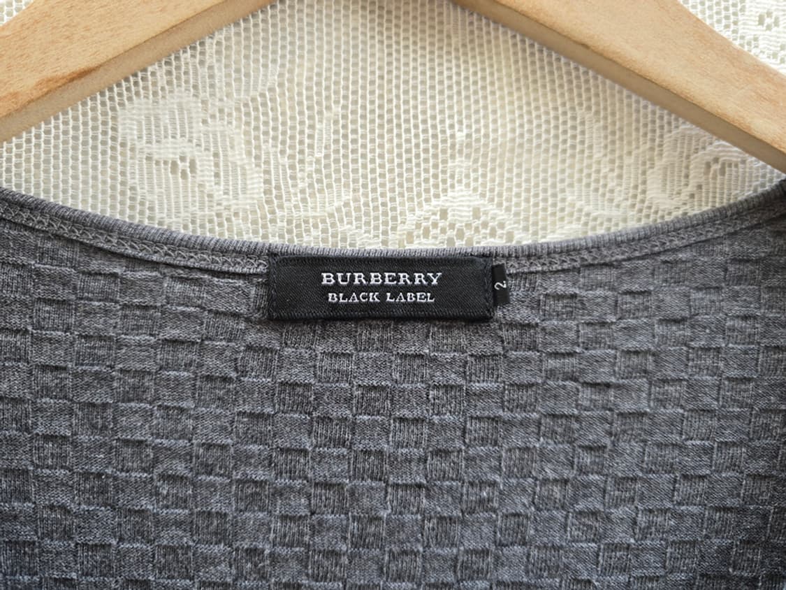 버버리 블랙 라벨 코튼 브이넥 상품이미지3