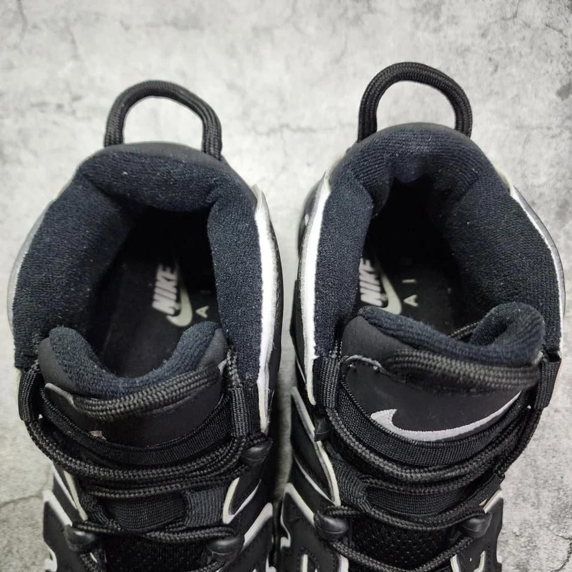 나이키 에어모어 업템포 검흰 250 상품이미지5