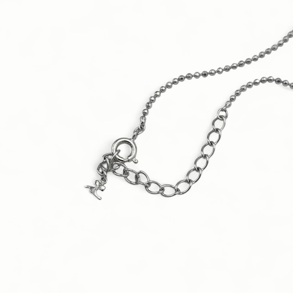 꾸레쥬 파베 로고 목걸이 상품이미지8