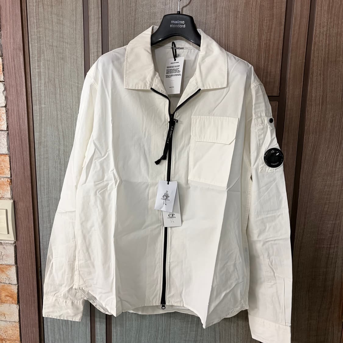 새상품(S)씨피컴퍼니 CP컴퍼니 렌즈 개버딘 오버서츠 화이트 상품이미지2