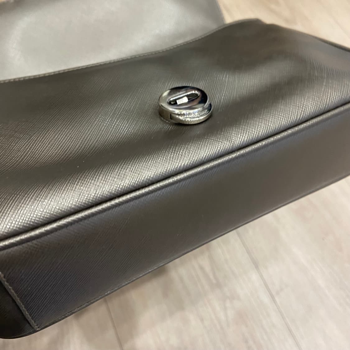 페라가모 숄더백 상품이미지9