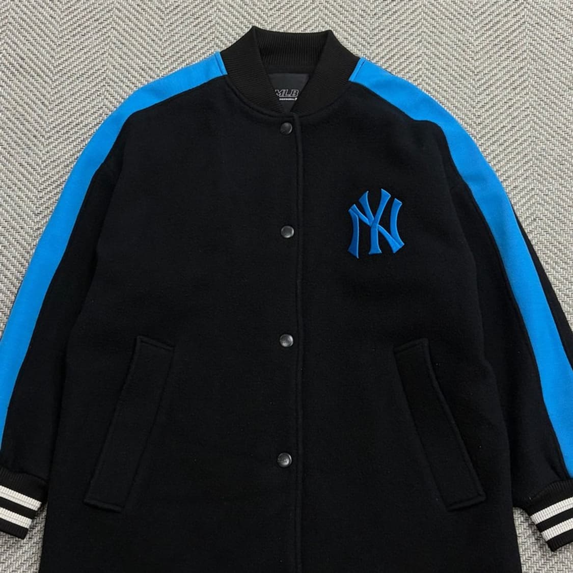 mlb 뉴욕양키즈 바시티 코트 v1779 상품이미지3