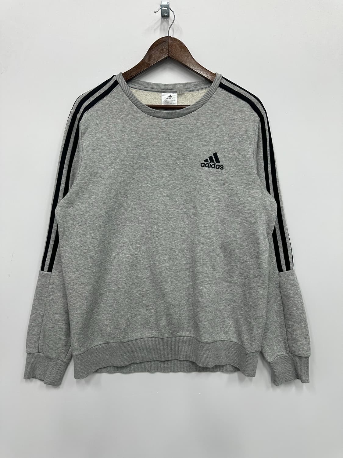 아디다스 그레이 검정 마샬아츠 맨투맨 상품이미지1