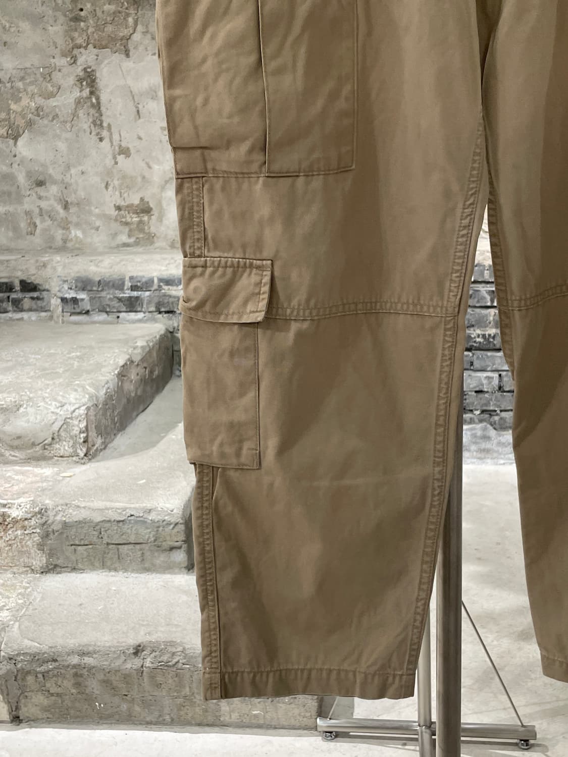 알파 인더스트리 베이지 코튼 카고팬츠 상품이미지4
