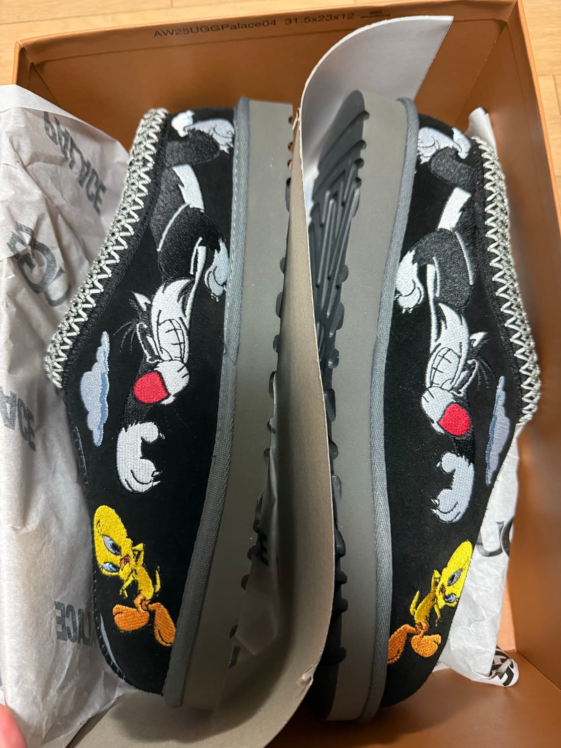 필라스 어그 루니툰 풀구성 280cm 새상품 판매합니다 상품이미지1