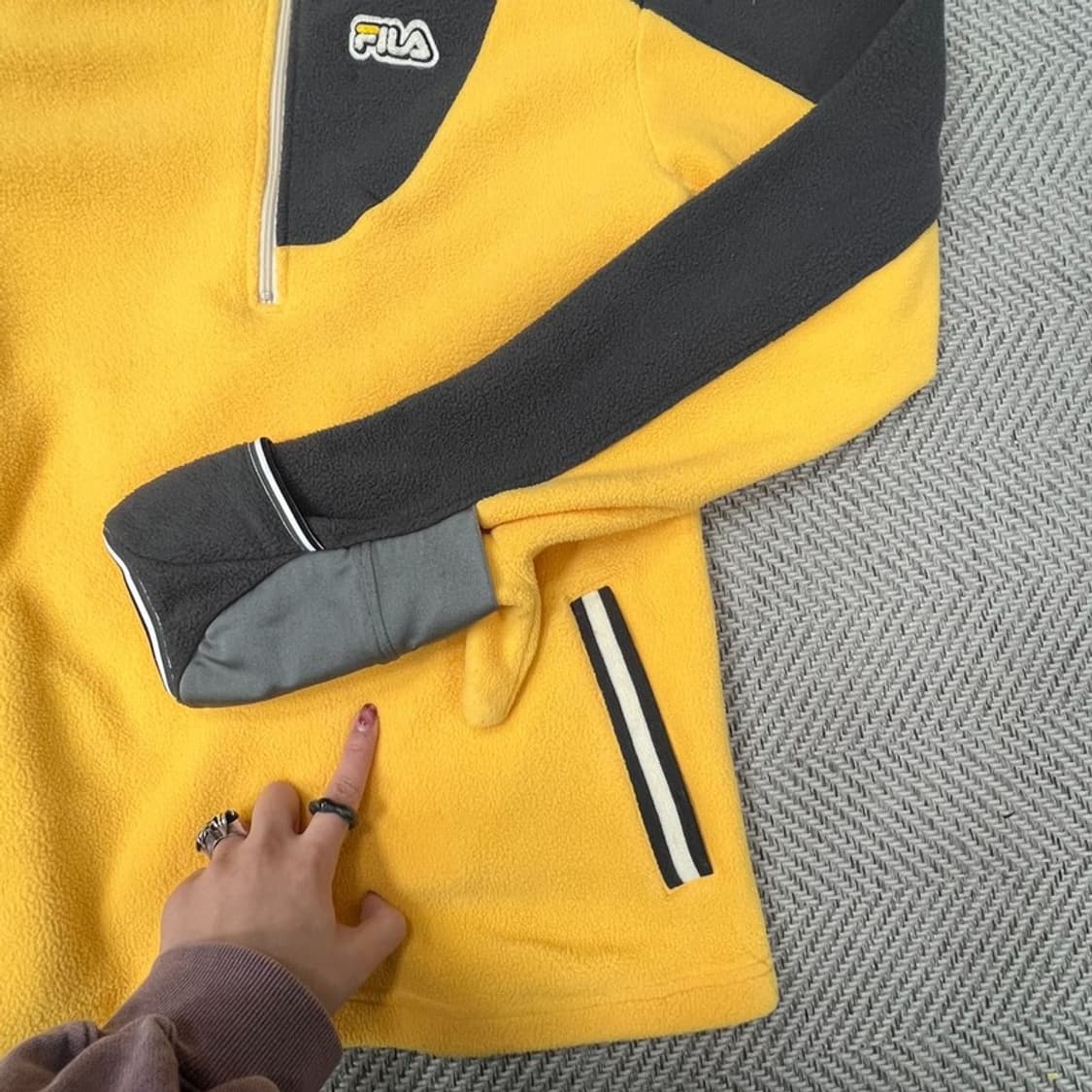 휠라 하프집업 핸드워머 플리스 v0650 상품이미지6