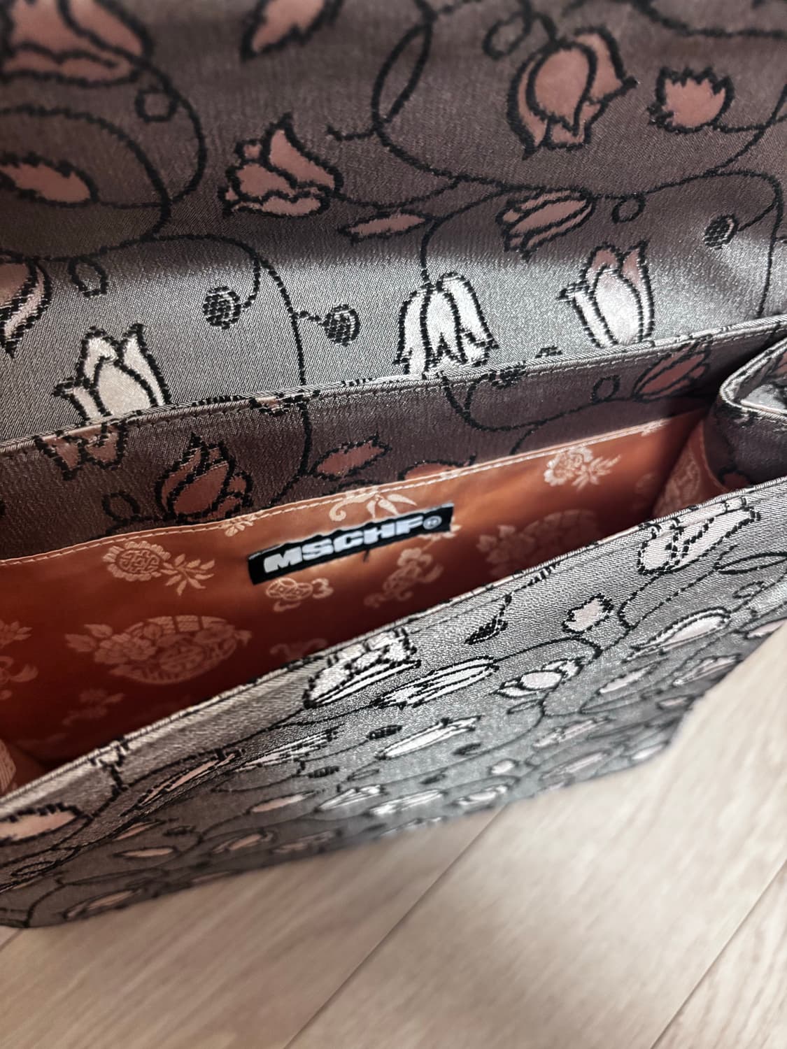 미스치프 이브닝백 상품이미지4