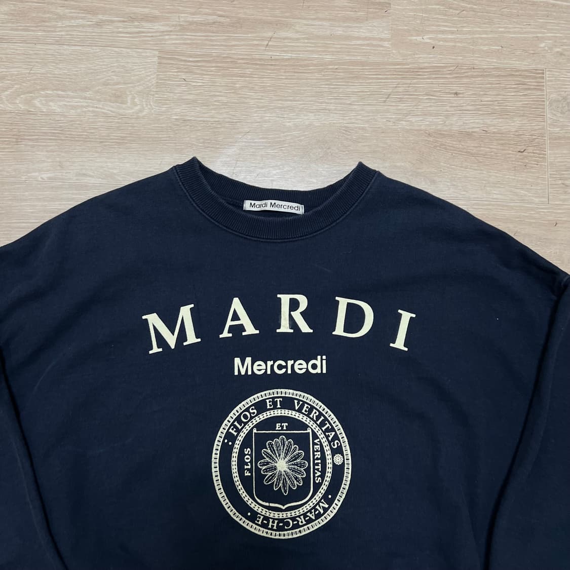 마르디 메크르디 여성 유니브 빅로고 맨투맨 [네이비] FREE 상품이미지2