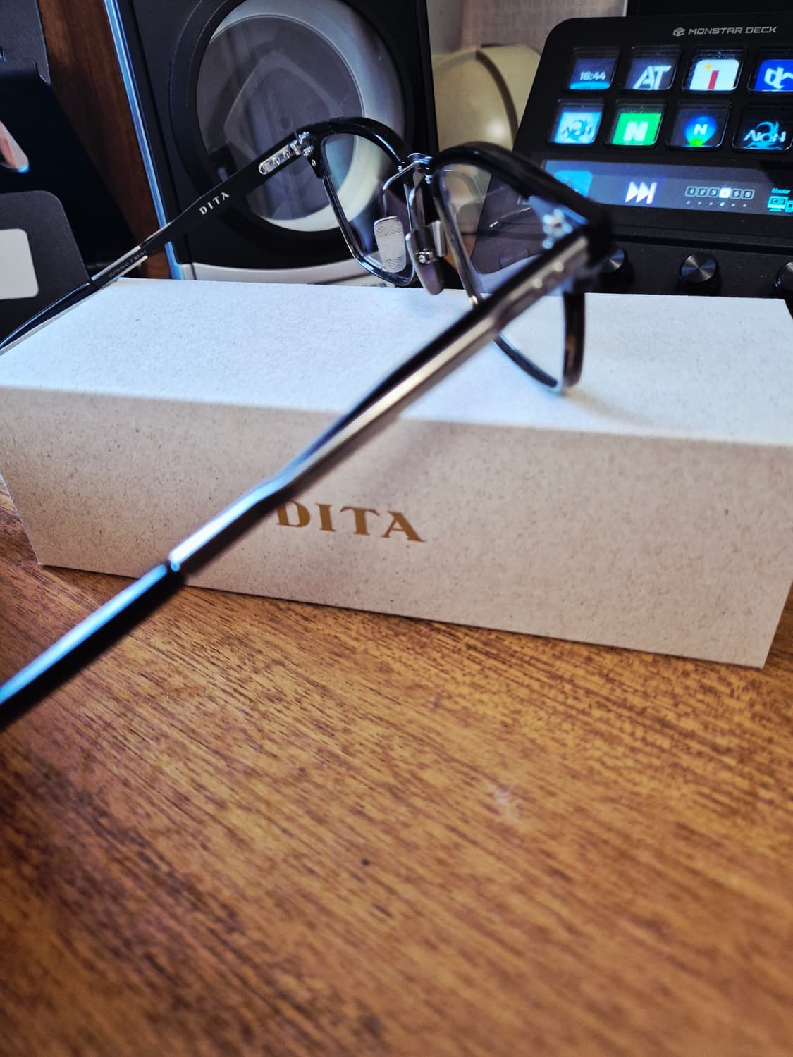 디타 스테이츠맨6 55size 상품이미지3