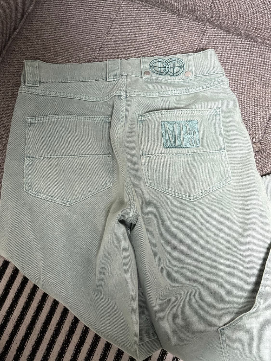 플라스틱 프로덕트 바지  상품이미지1