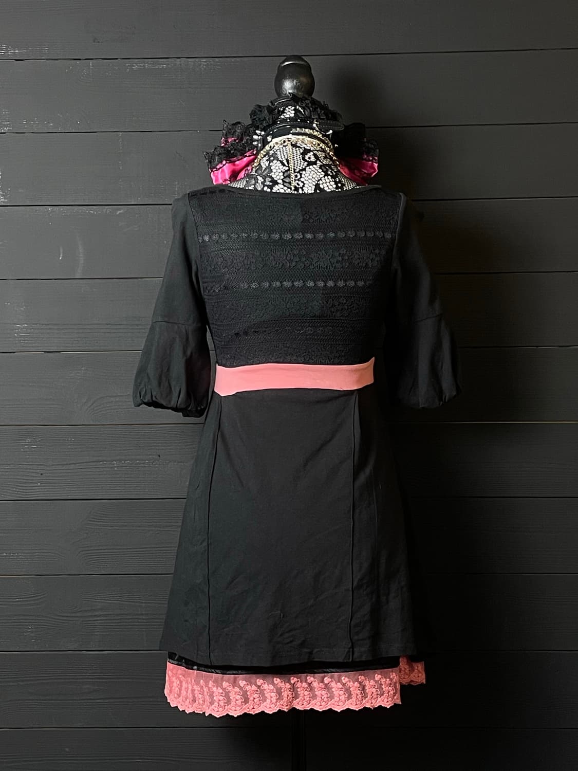 JPN 핑크 라인 갸루 버튼 금장 블랙 원피스 상품이미지3