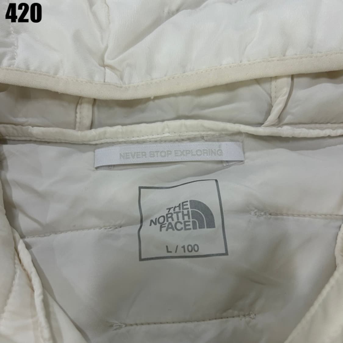 노스페이스 화이트 패딩자켓 후드  상품이미지2