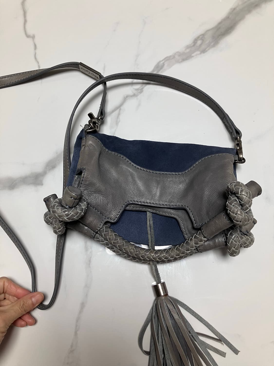 Foly + Corina 스웨이드 미니 시티백 토트백 폴드 크로스백 상품이미지2