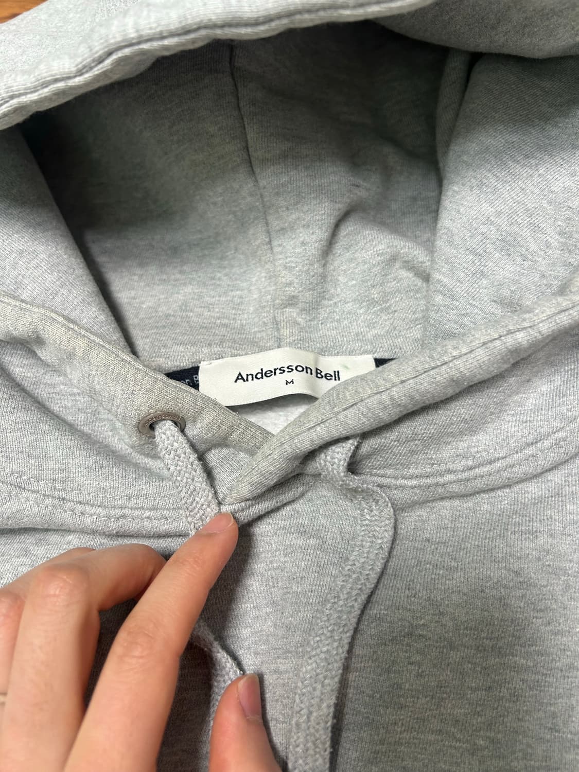 앤더슨벨 그레이 후드티 상품이미지5