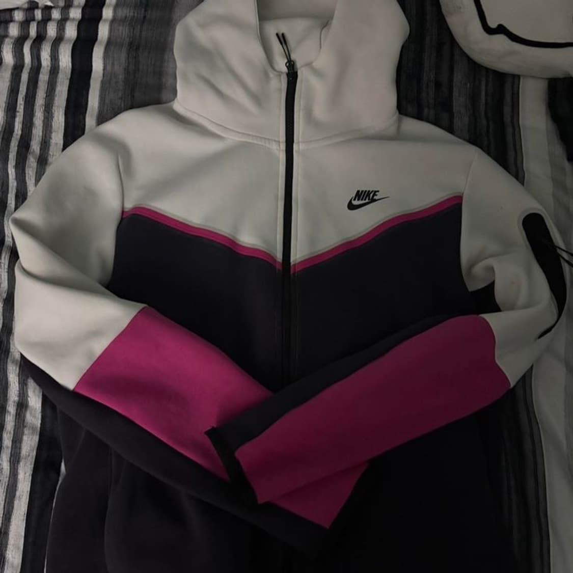 나이키 테크팩 희귀매물 (국내x) 테크플리스 상품이미지1