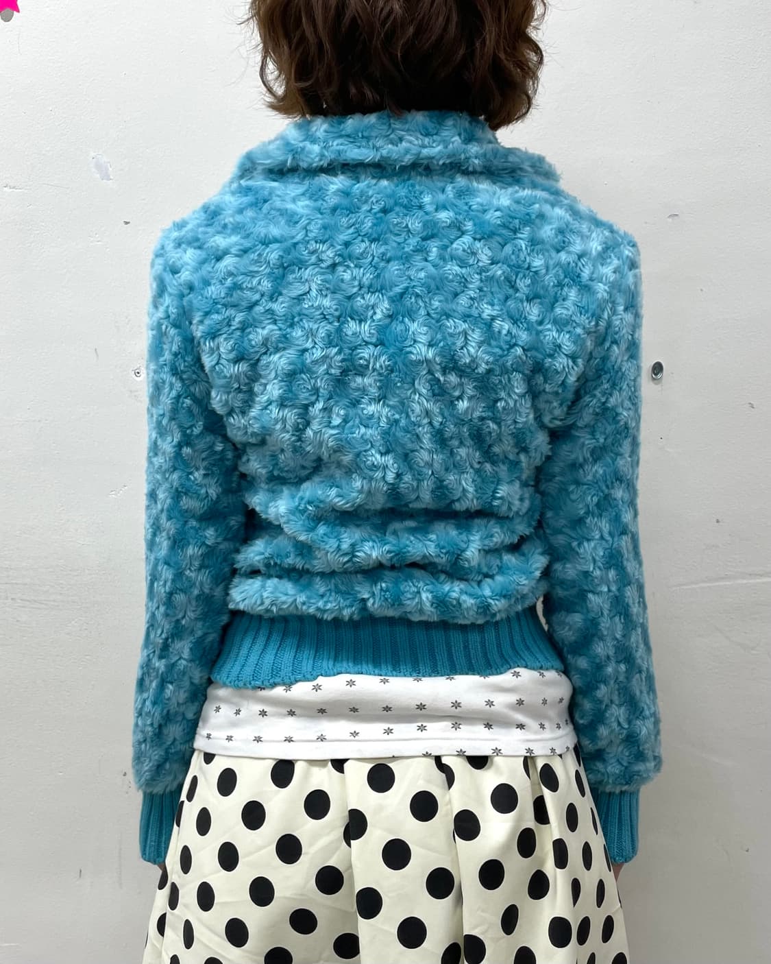sky blue cropped fur jacket  상품이미지3