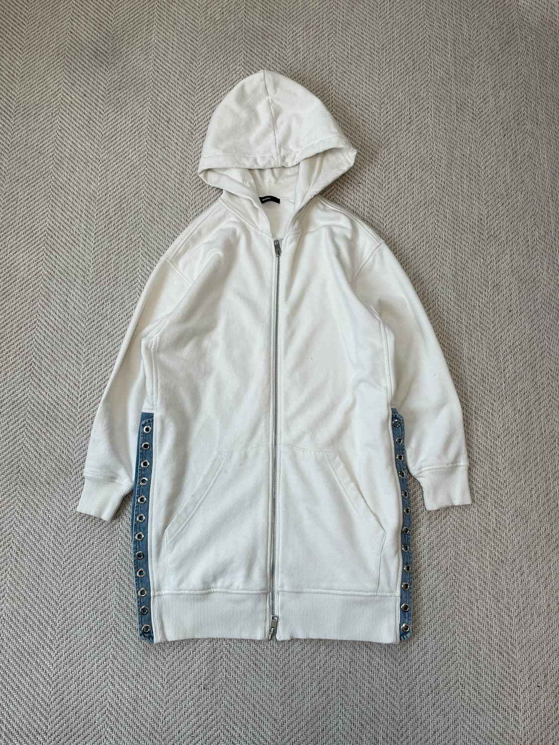 디젤 사이드 데님 아일렛 디테일 롱 후드 집업 J03855 상품이미지1