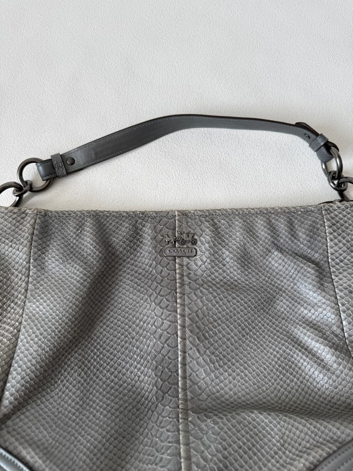 코치(COACH) 파이톤 패턴 숄더백 상품이미지2