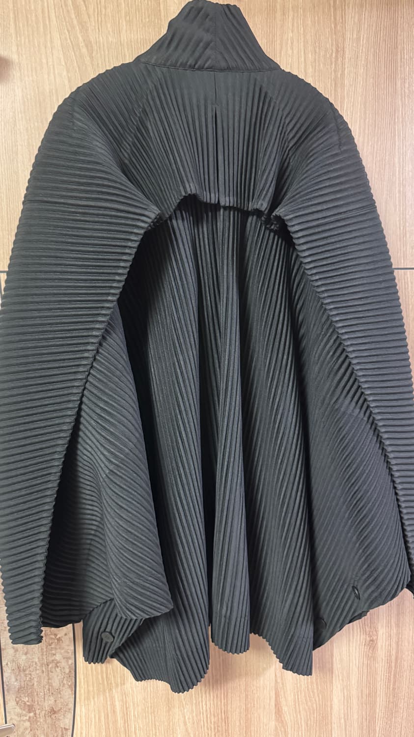 옴므플리세 25년 1월먼슬리 카이트 점퍼 블랙 3 상품이미지2