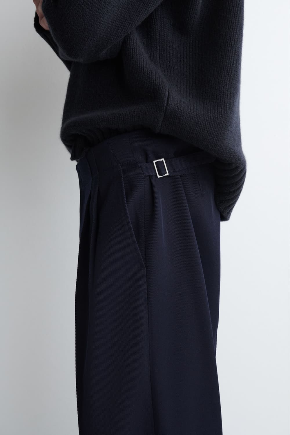 COS 플리티드 울 트라우저 네이비 상품이미지2