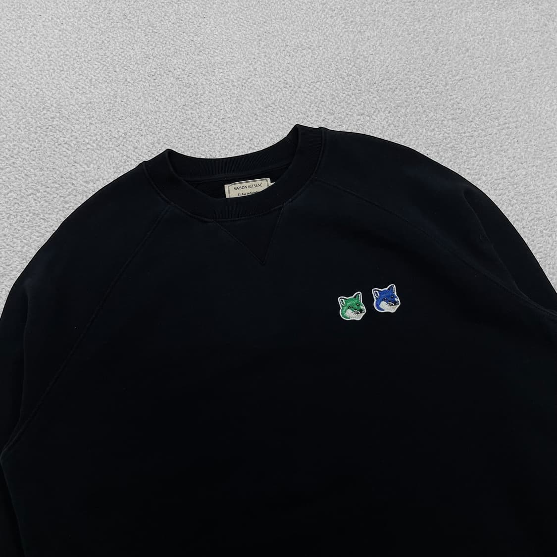 메종키츠네 더블 모노크롬 폭스 헤드 맨투맨 블랙 상품이미지2