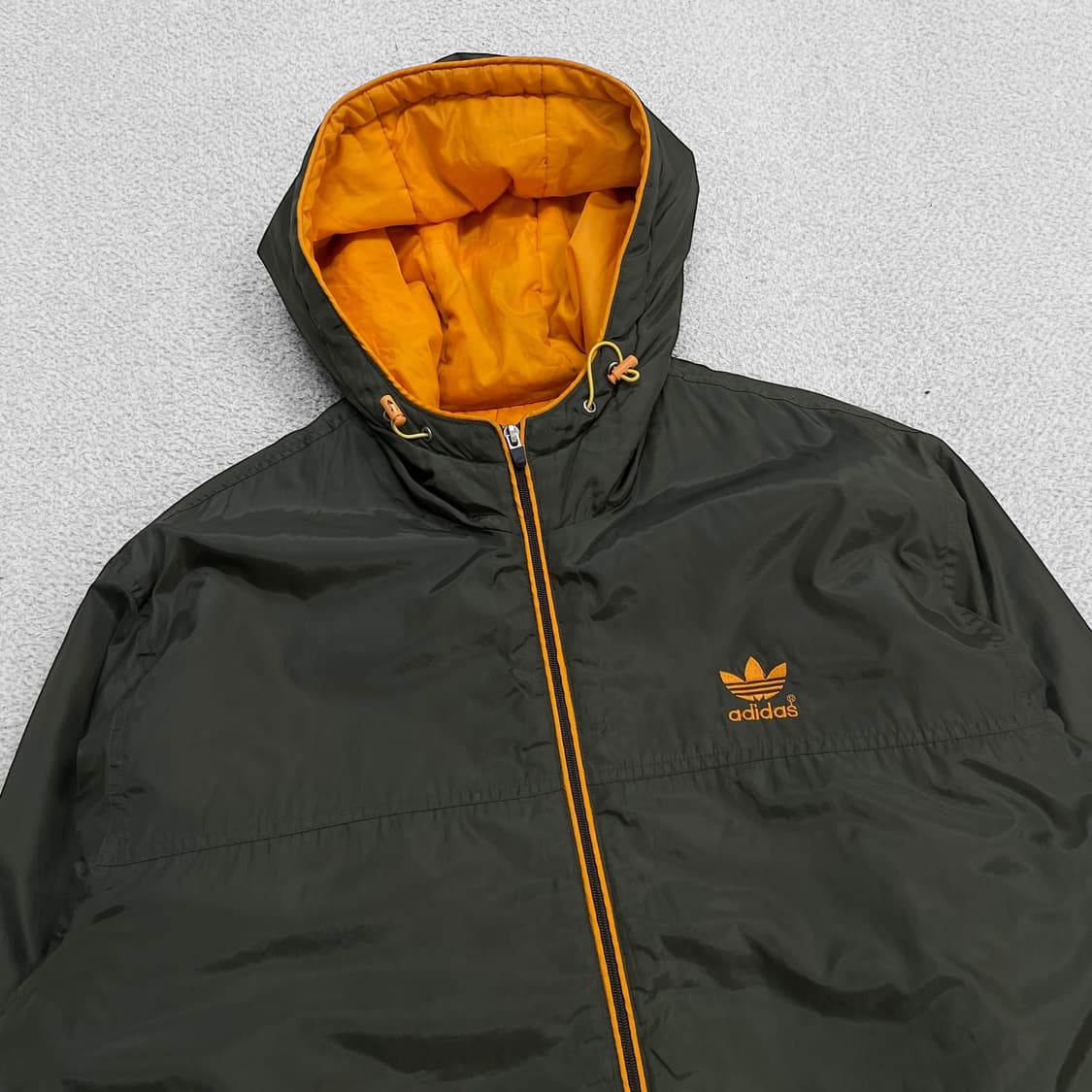 아디다스 올드스쿨 빅 트레포일 후드 점퍼 카키 상품이미지4