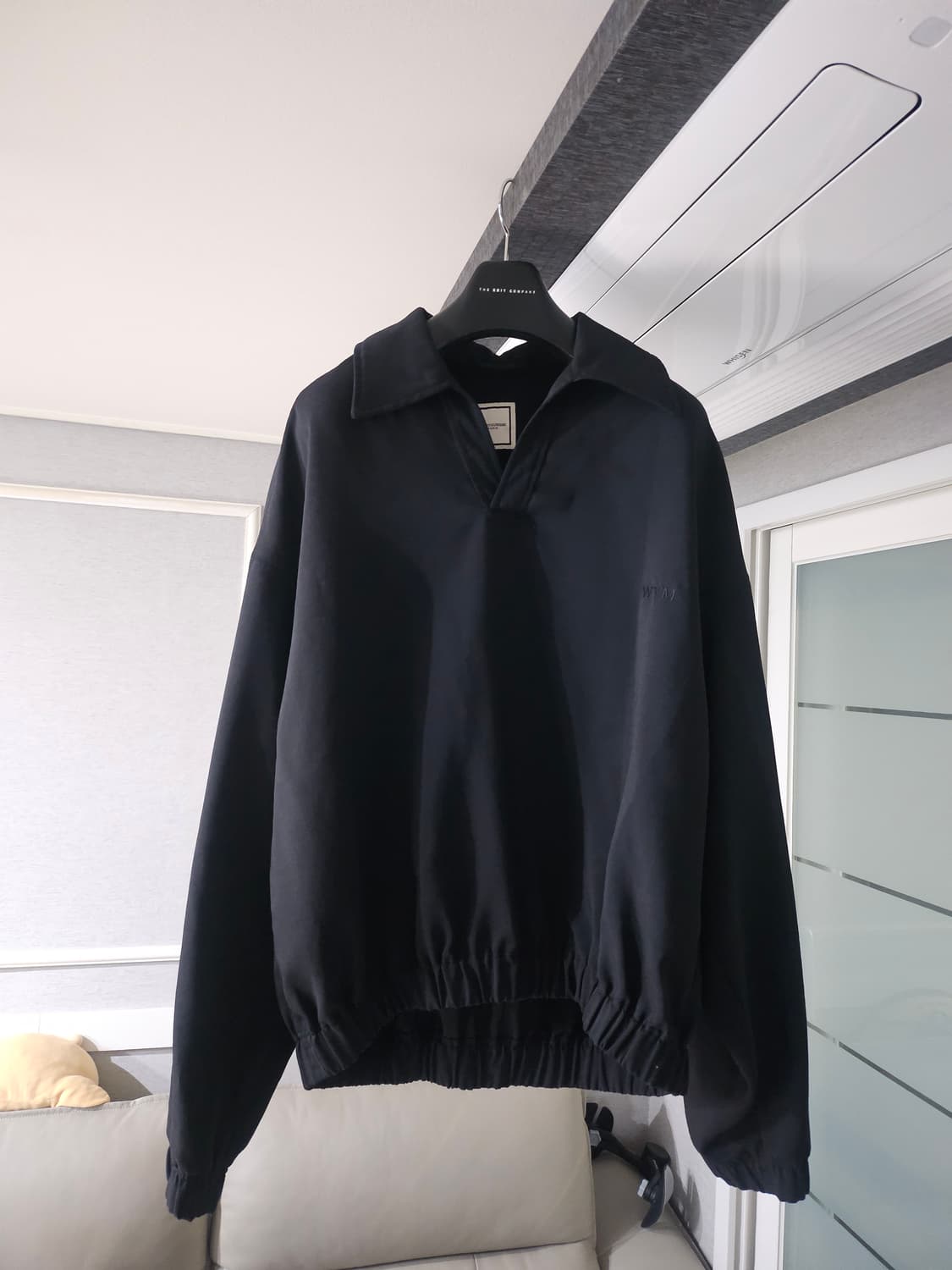 [거의 새것] 우영미 블랙 자수 밴딩 폴로 맨투맨 티셔츠 48 상품이미지2